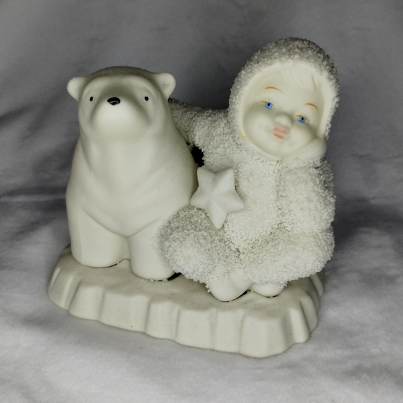 Dept 56 Angel With Polar Bear - Picture 6 of 8